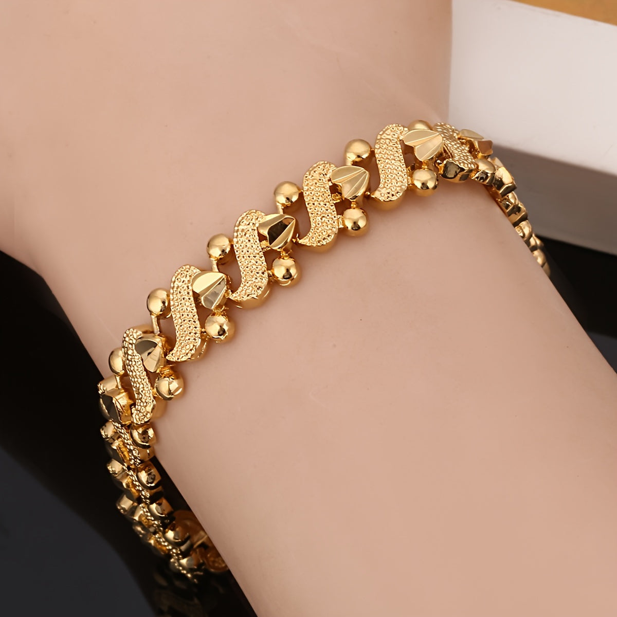 Lily Ornate Wave Pulseira | Ouro