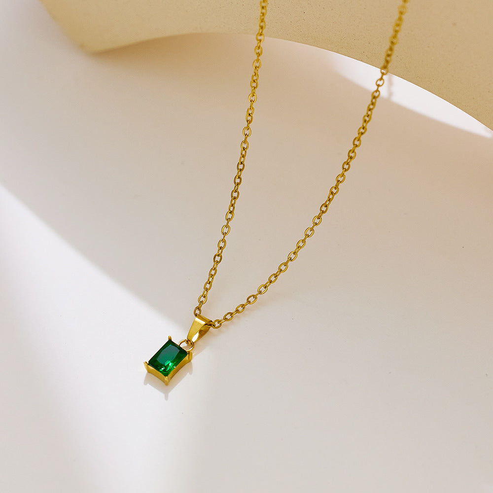 Emi Green Colar