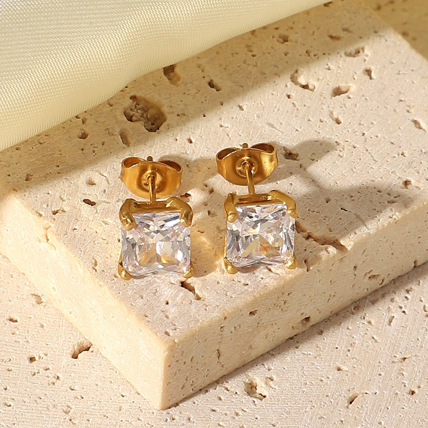 March Solitaire Ouro Brincos