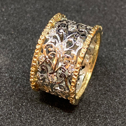 Prata and Ouro Ornate Band Anel