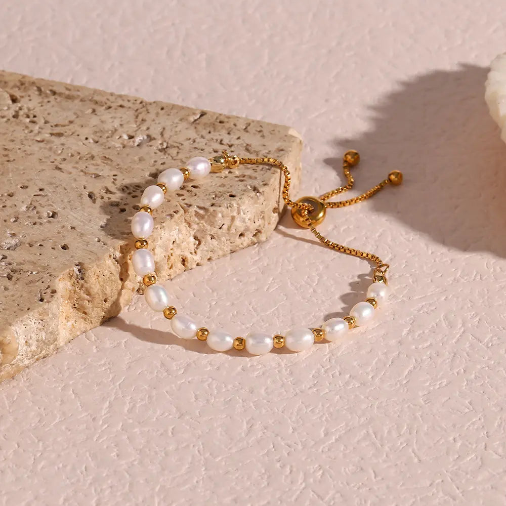 Elegant Pérola and Ouro Pulseira