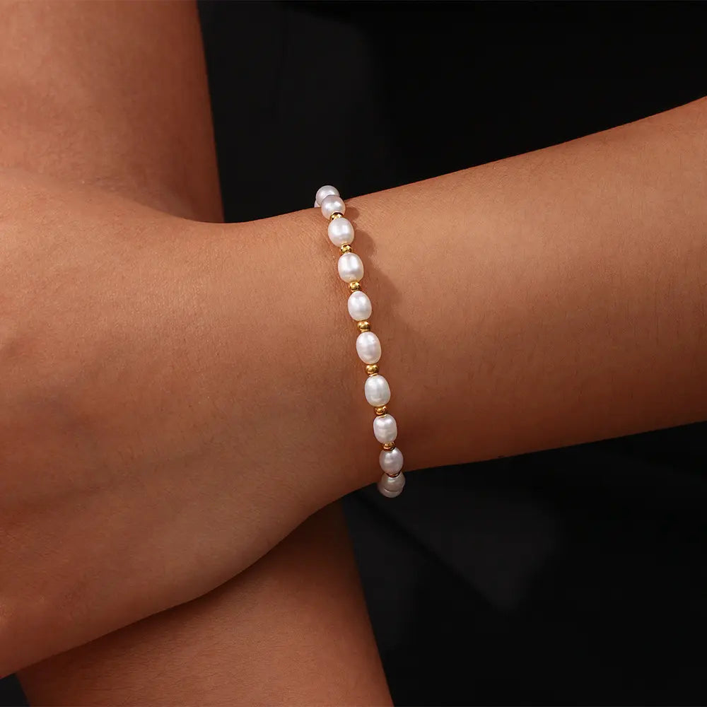 Elegant Pérola and Ouro Pulseira