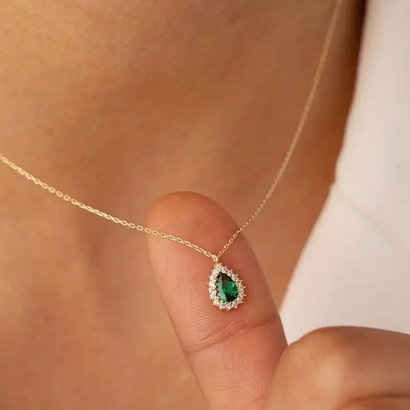 Ouro Esmeralda Teardrop Colar