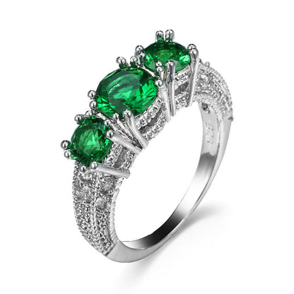 Prata Esmeralda Three-Pedra Anel