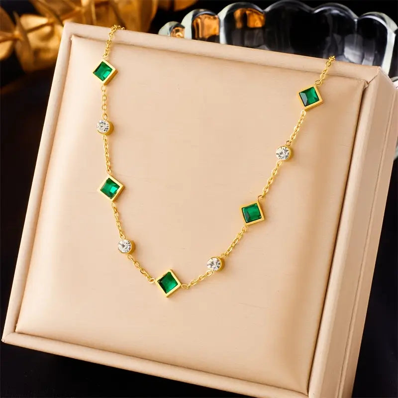 Amelisse Glenwyn Colar | Ouro