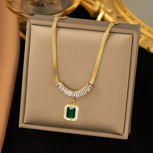 Regalia Prism Esmeralda Colar | Ouro