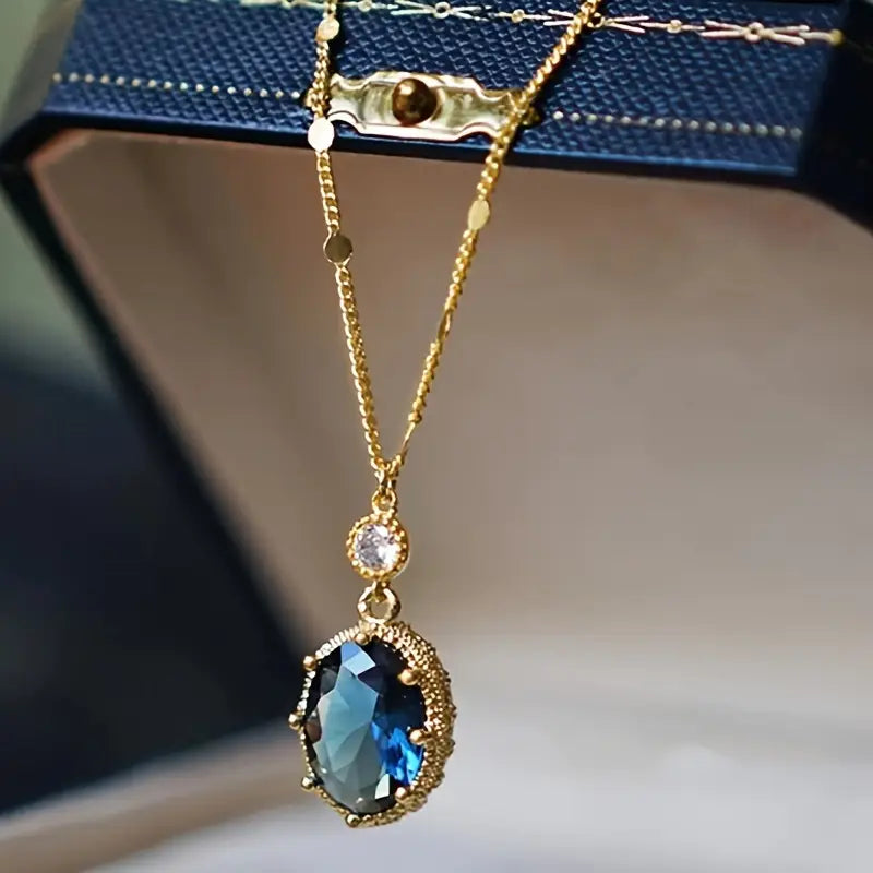 Ouro Safira Oval Drop Colar