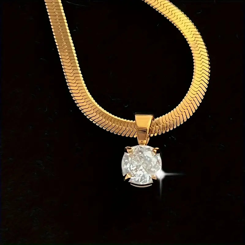 Elegant Rhinestone Pendant Colar | Ouro