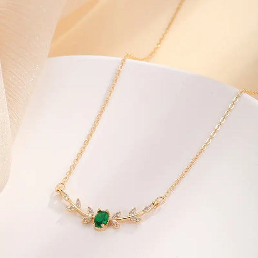 Ouro Esmeralda Minimalist Colar