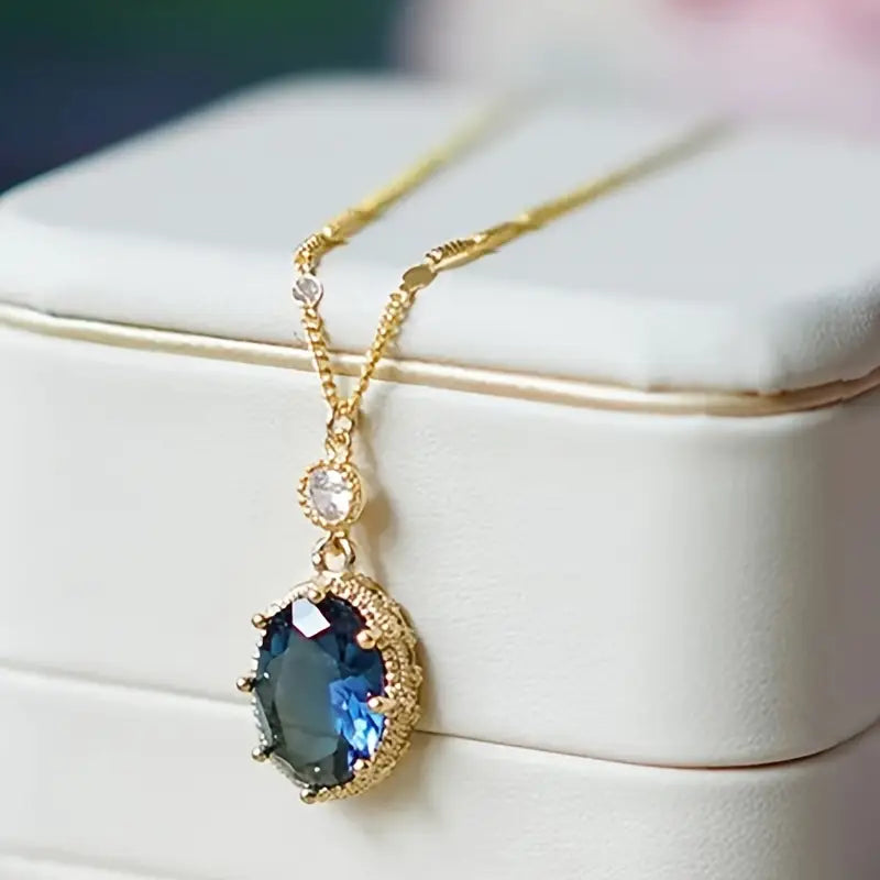 Ouro Safira Oval Drop Colar