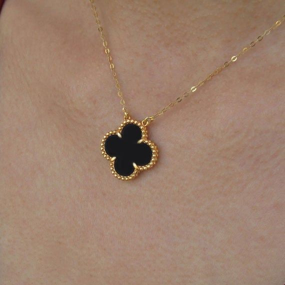 Clover Colar Black