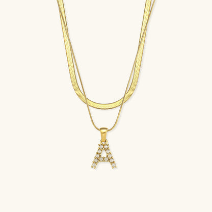 Fiona Layered Ouro Initial Letter Colar