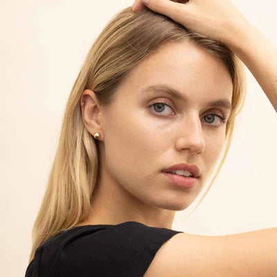 Have a ball studs | Ouro