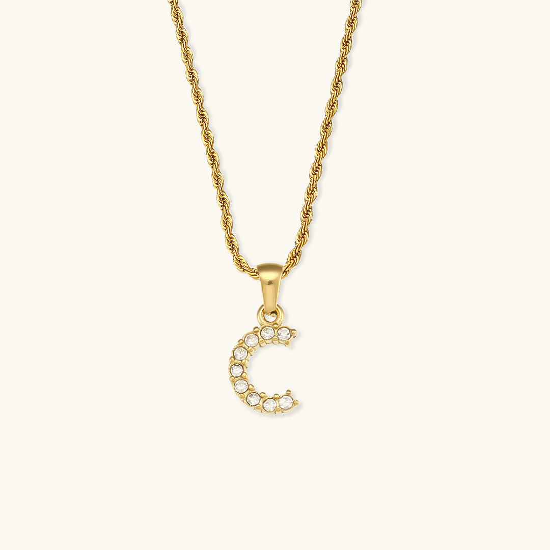 Maeve Letter Initial Diamante Colar