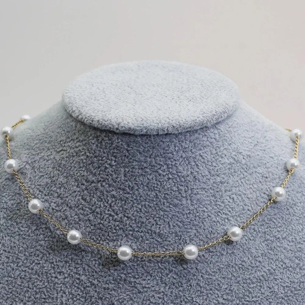 Ouro Spaced Pérola Chain Colar