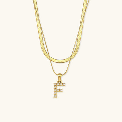 Fiona Layered Ouro Initial Letter Colar