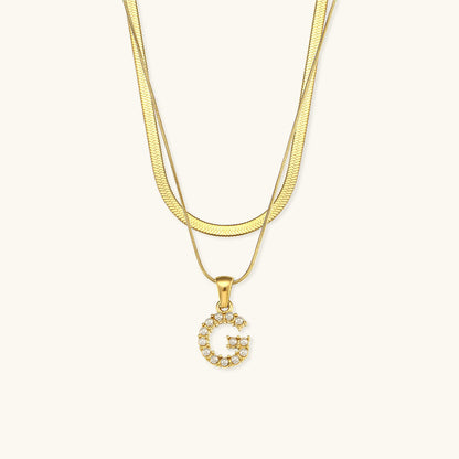 Fiona Layered Ouro Initial Letter Colar