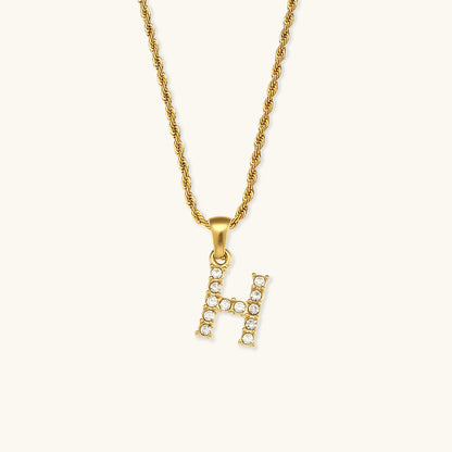 Maeve Letter Initial Diamante Colar