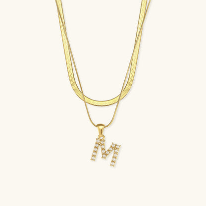 Fiona Layered Ouro Initial Letter Colar