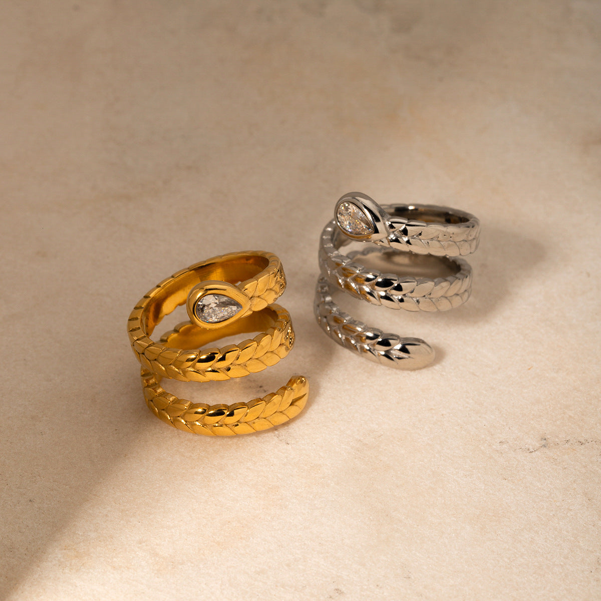 Davina Ouro Serpent Anel