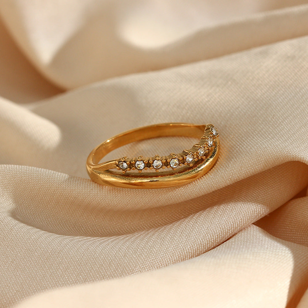 Adeline Diamante Simulant Ouro Anel