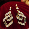 Stella Virelle Layered Brincos | Ouro