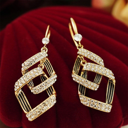 Stella Virelle Layered Brincos | Ouro