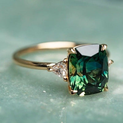 Ouro Esmeralda Solitaire Anel