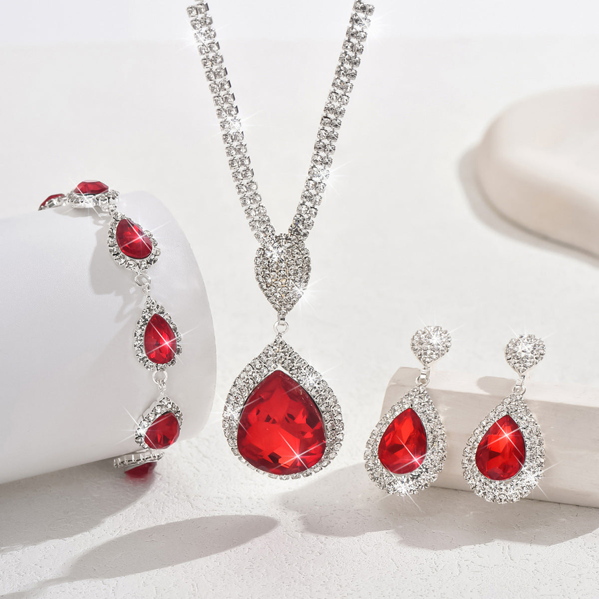 Thalira Bloodwynne Conjunto de Joias | Branco Ouro