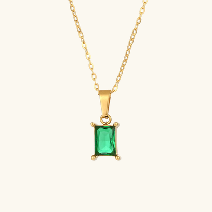 Emi Green Colar