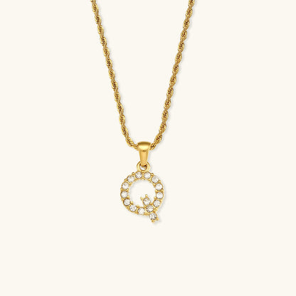 Maeve Letter Initial Diamante Colar