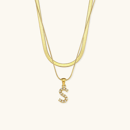 Fiona Layered Ouro Initial Letter Colar