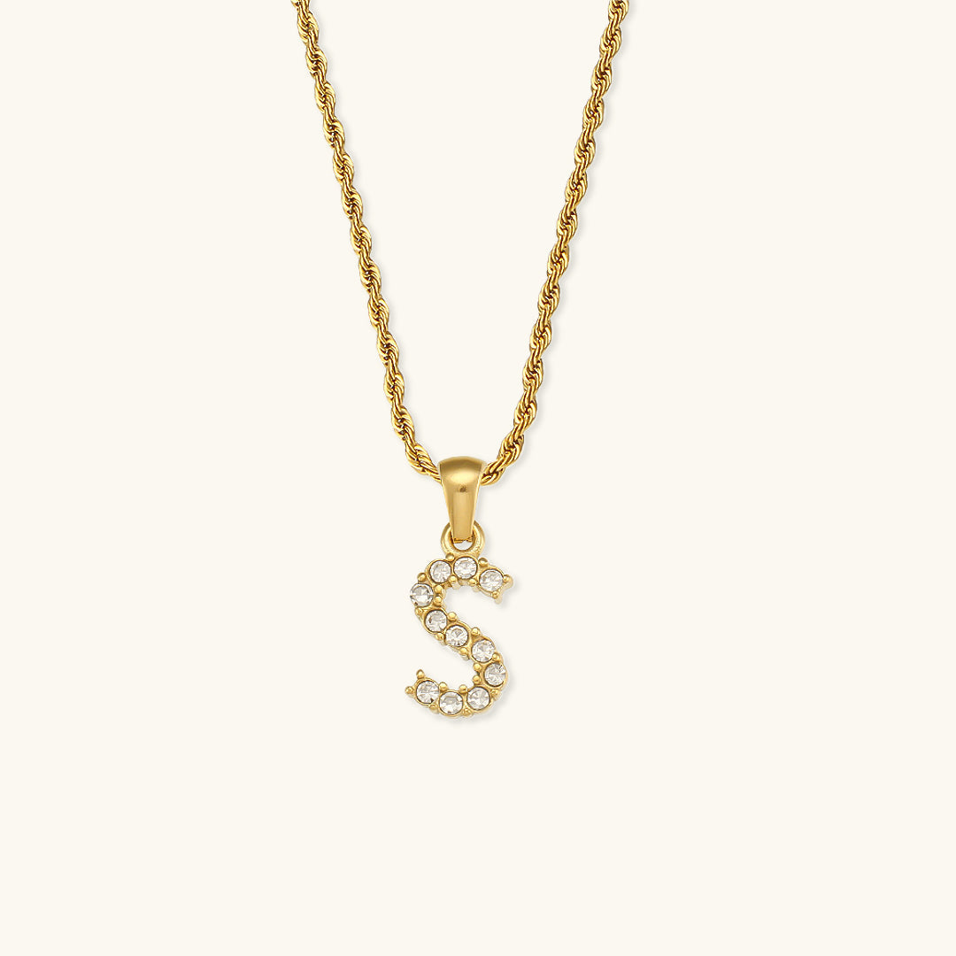 Maeve Letter Initial Diamante Colar