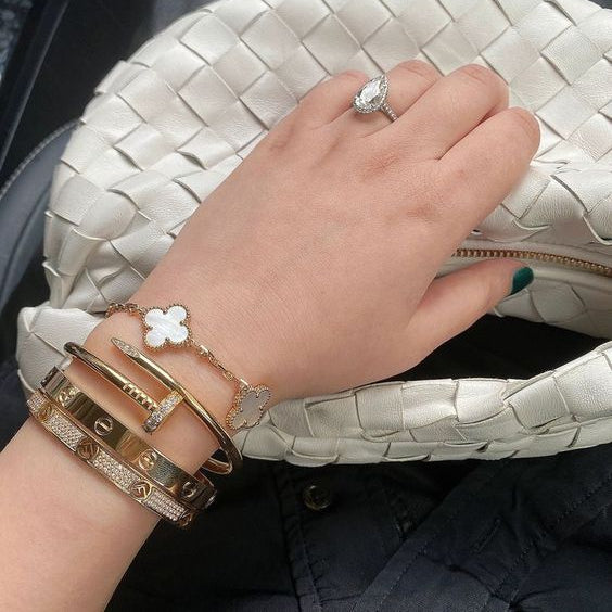 Elegance Nail Pulseira