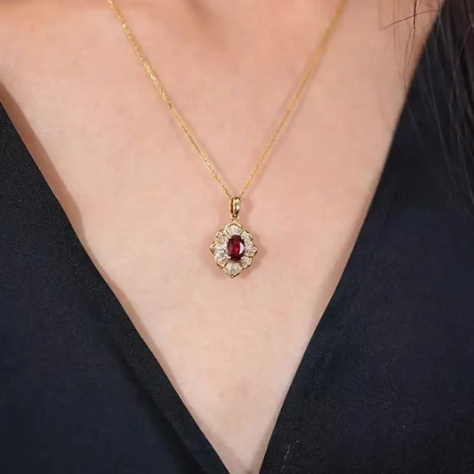 Kavella Solcrimson Colar | Ouro