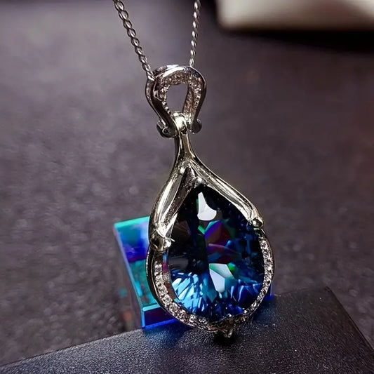 Prata Safira Teardrop Colar