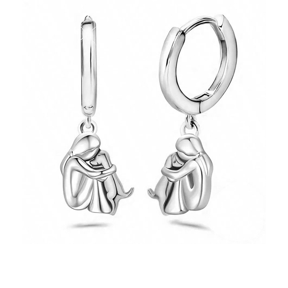 Wynter™ - Hug Pendant with Matching Brincos