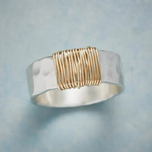 Prata and Ouro Wire Wrapped Anel