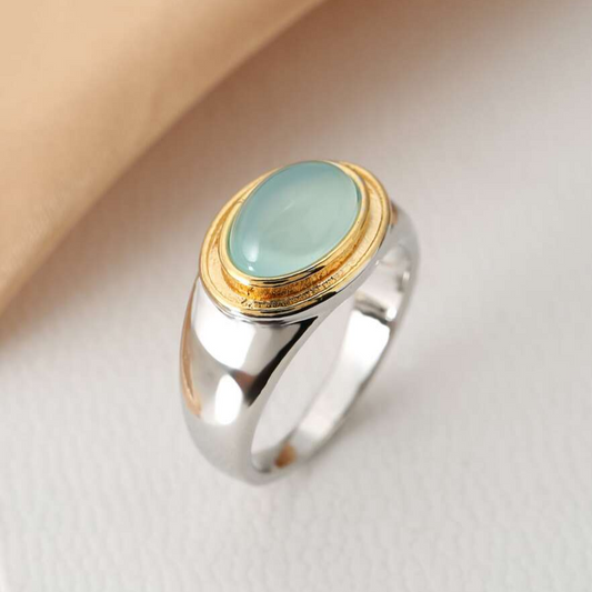 Prata and Ouro Bezel Cabochon Anel