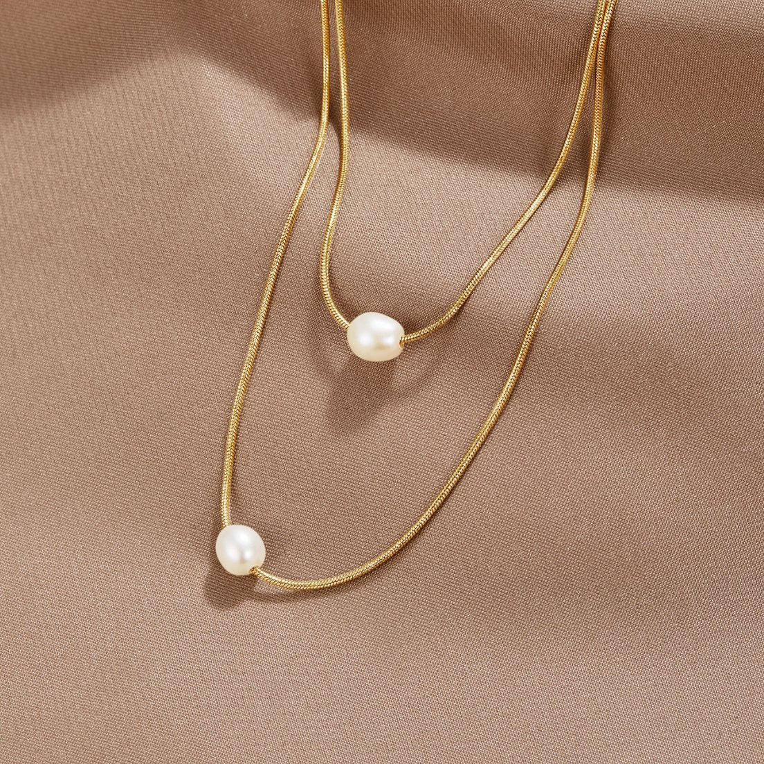 Sophisticated Layered Colar de Pérolas