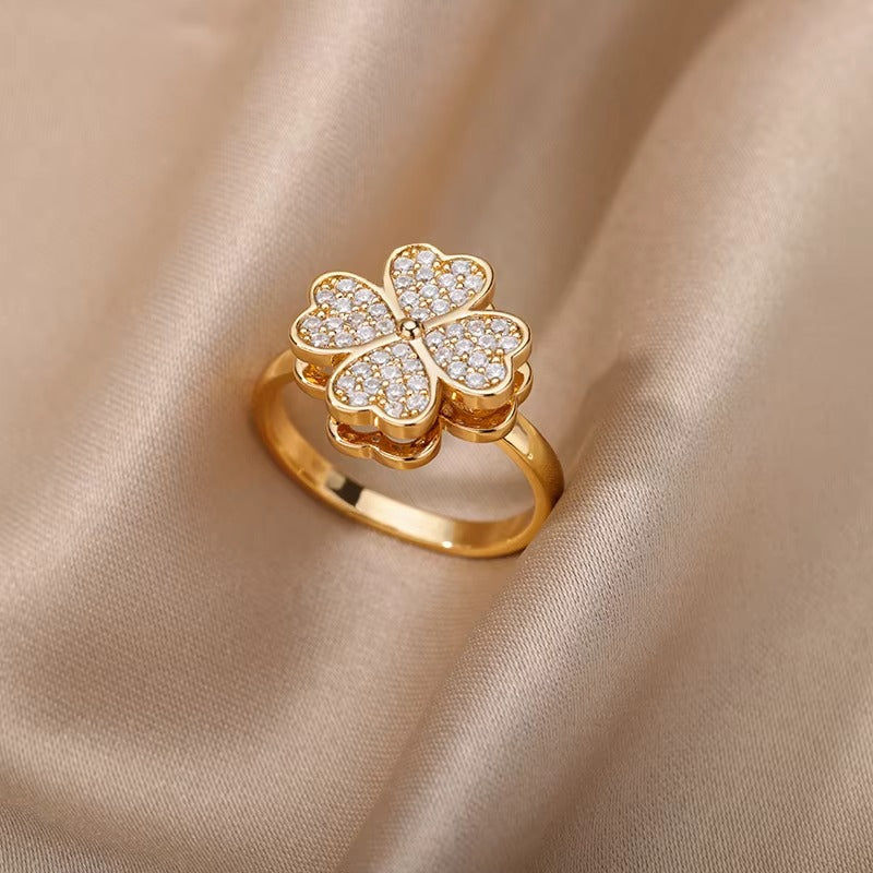 Clover Anel