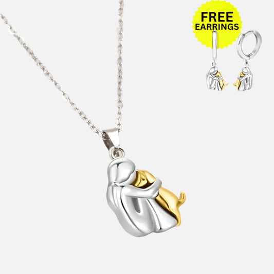 Wynter™ - Hug Pendant with Matching Brincos