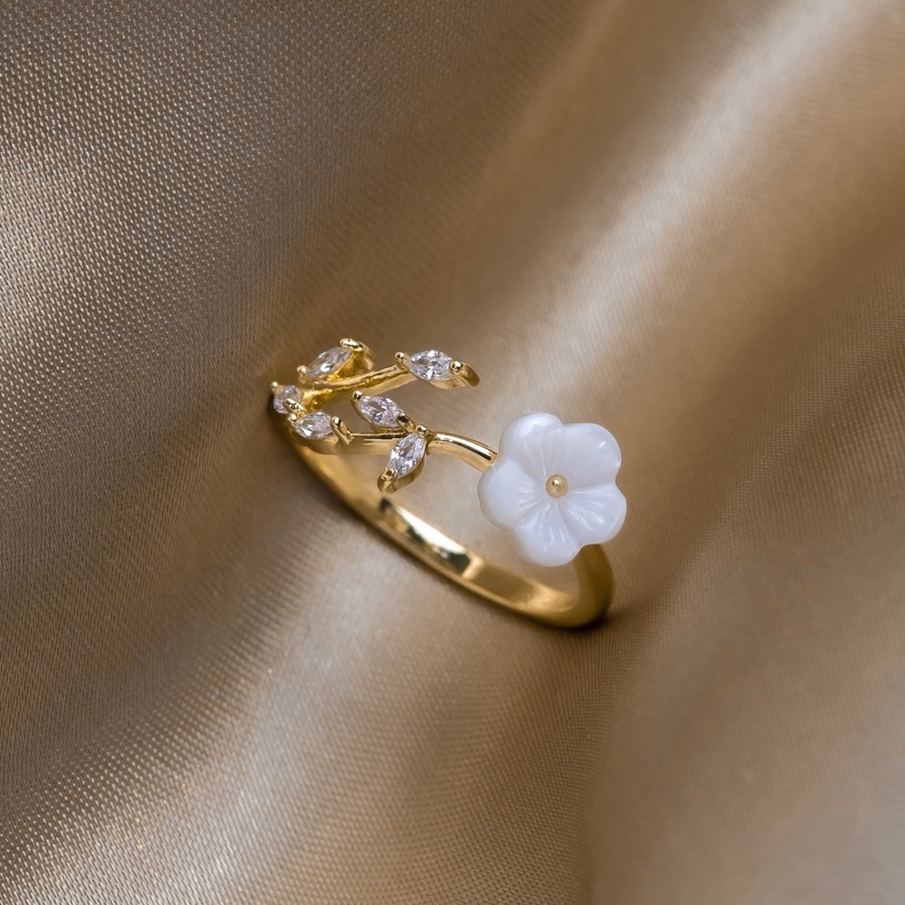 Ouro Floral and Leaf Open Anel